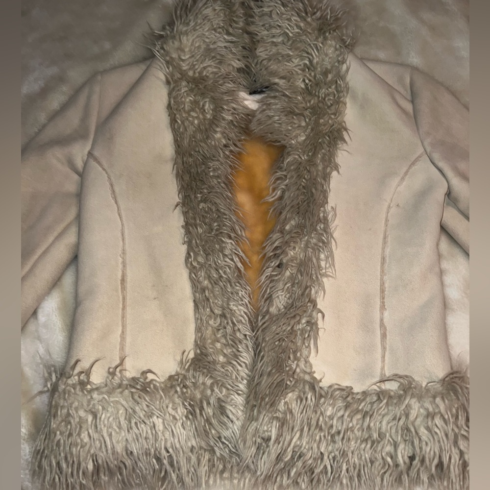 Beige suede fitted fur trimmed jacket SMALL